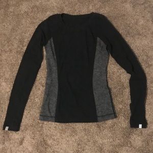Lululemon long sleeve running top size 4